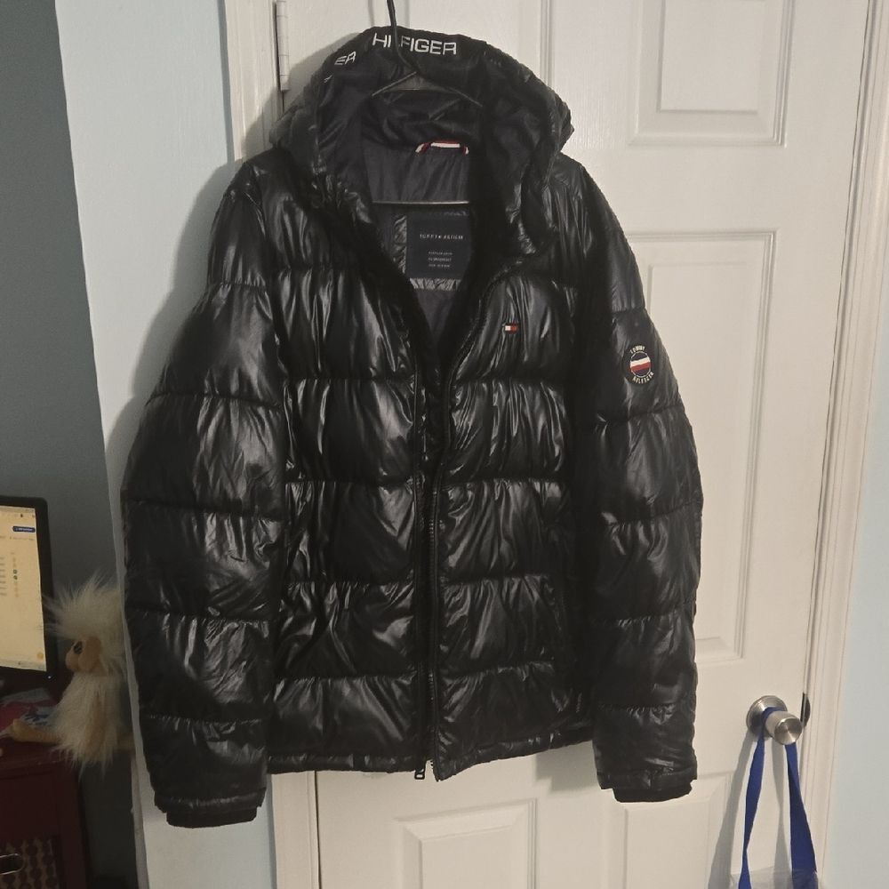 Tommy Hilfiger Shiny Black Puffer Coat